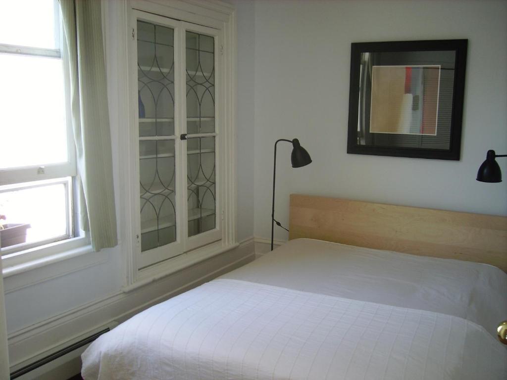Absolute 1000 Islands Monthly Suites Gananoque Quarto foto